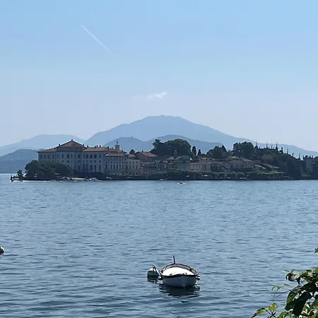 - Isola Madre Apartment *
